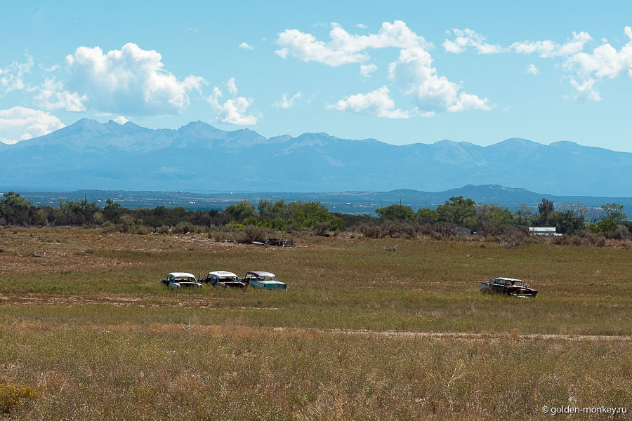 В Штатах поистине автомобиль – не роскошь, а средство передвижения, а на старости своих лет – еще и украшение )) В Штатах поистине автомобиль – не роскошь, а средство передвижения, а на старости своих лет – еще и украшение ))