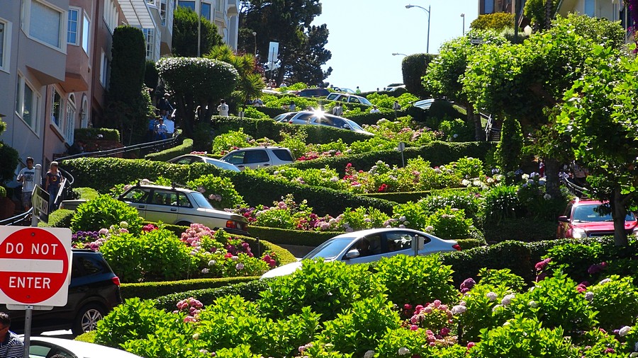 Самая извилистая улица в мире - Ломбард-стрит (Lombard Street), Сан-Франциско
