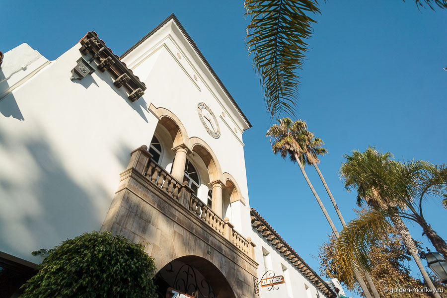 В 1925 году здание суда подверглось большим разрушениям в результате землетрясения, но было восстановлено и стоит по сей день. В 1925 году здание суда подверглось большим разрушениям в результате землетрясения, но было восстановлено и стоит по сей день.