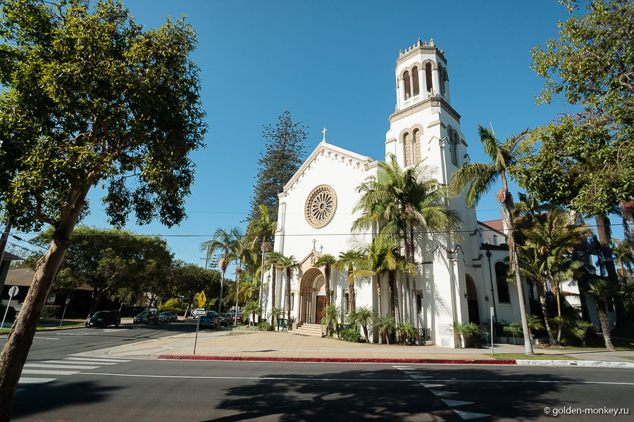 Римско-Католическая церковь Божьей Матери (Our Lady of Sorrows Roman Catholic Church). Римско-Католическая церковь Божьей Матери (Our Lady of Sorrows Roman Catholic Church).