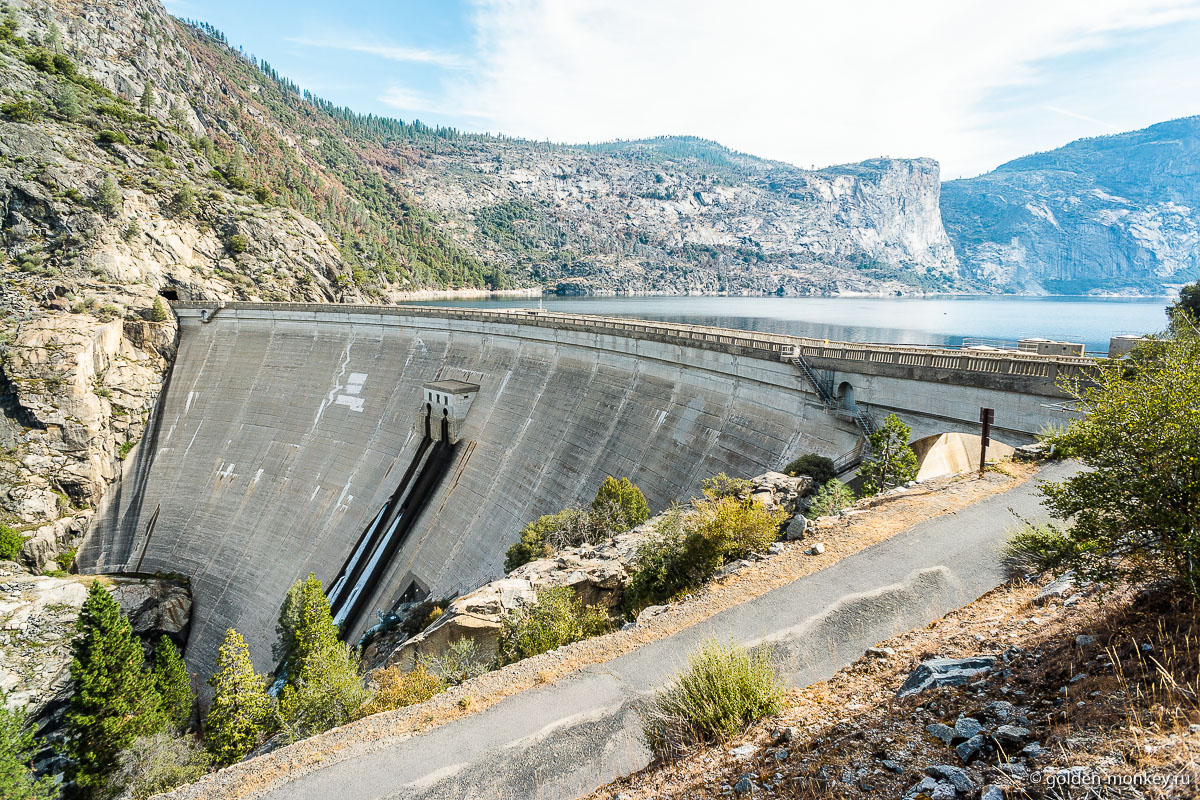 Дамба (O'Shaugnessy Dam) Дамба (O'Shaugnessy Dam)
