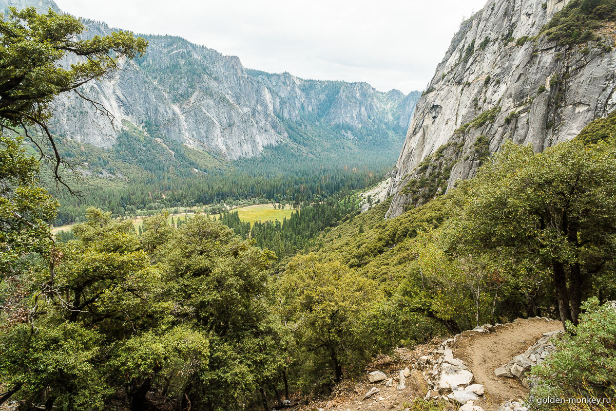 Тропинка, ведущая к водопаду Тропинка, ведущая к водопаду