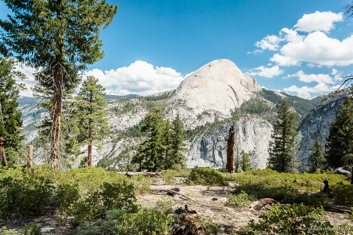 Скала Хаф-Доум с другой стороны Скала Хаф-Доум с другой стороны