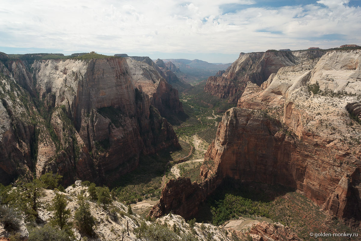Панорамный вид на каньон Зайон Панорамный вид на каньон Зайон