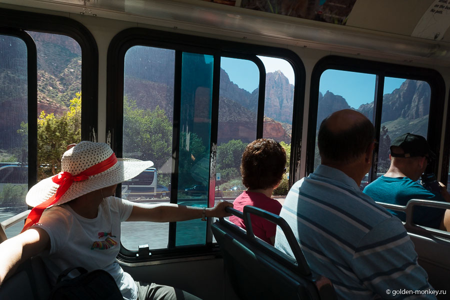 Бесплатный автобус (шаттл-бас) в парке Зайон. Бесплатный автобус (шаттл-бас) в парке Зайон.