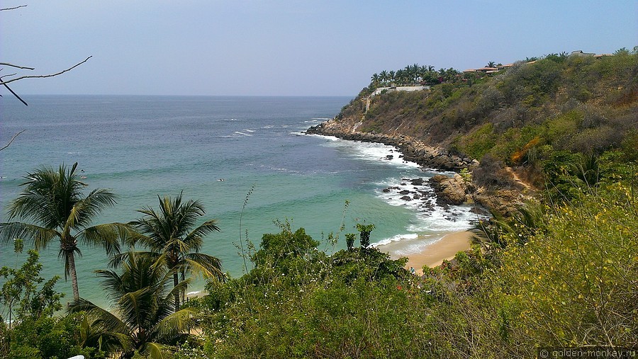 Пляж в Пуэрто-Эскондидо Пляж в Пуэрто-Эскондидо