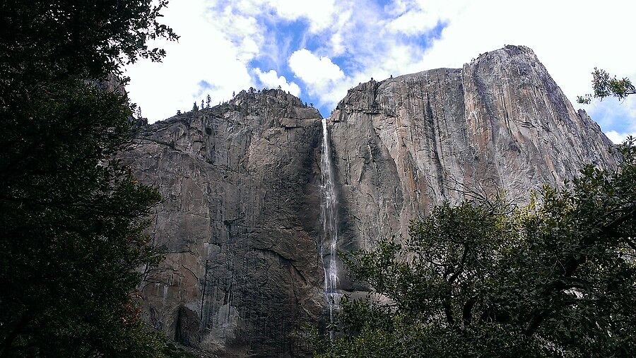 Вот и тот самый Upper Yosrmite Fall. Нам предстоит