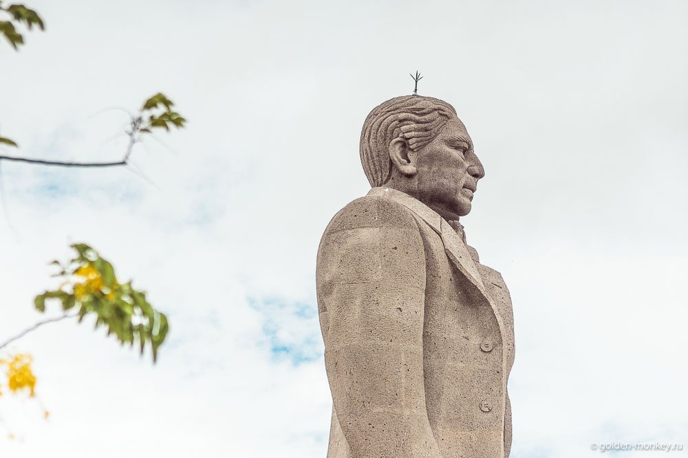 Кампече, памятник Бенито Хуаресу