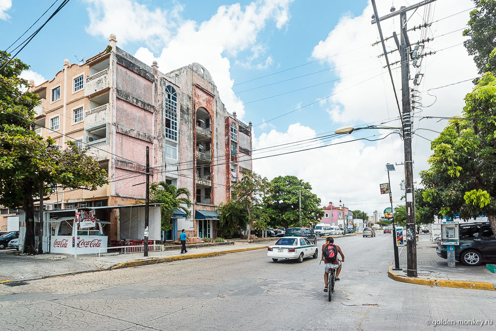 Канкун, улочка в центре города